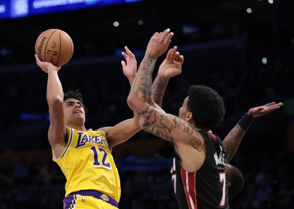 球员已经随 球员已经随